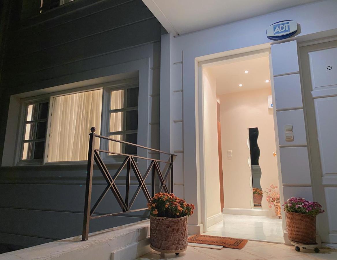 Pendeli's Luxury Apartment Athena Bagian luar foto
